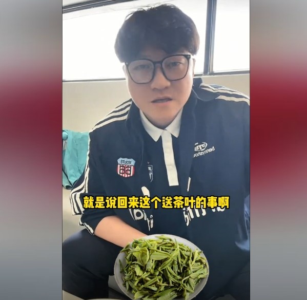趙鵬：不太清楚賈秀全要球員買茶葉的段子，但這在現(xiàn)實(shí)中也正常