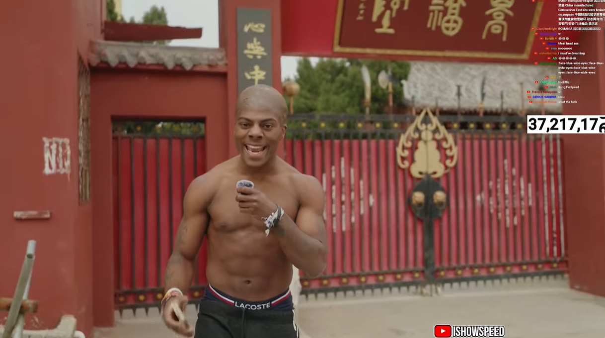 光頭造型！Speed中國(guó)行來(lái)到鄭州少林寺，上香拜佛學(xué)功夫