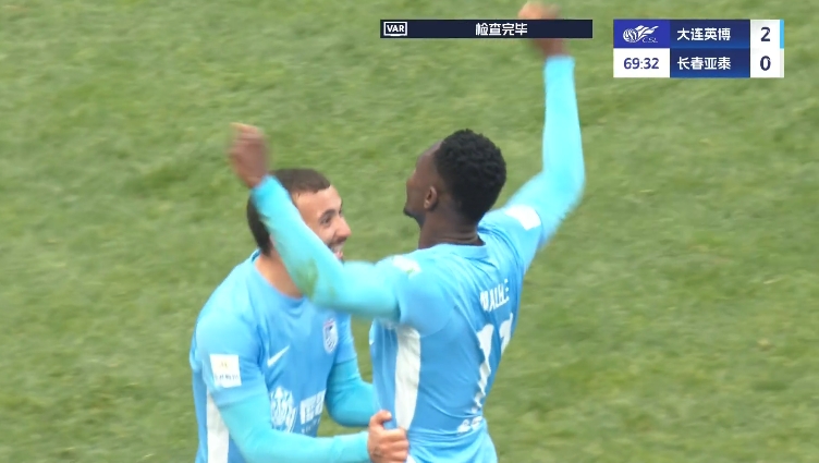 馬萊萊大連處子球！呂焯毅助攻馬萊萊破門，大連英博2-0亞泰